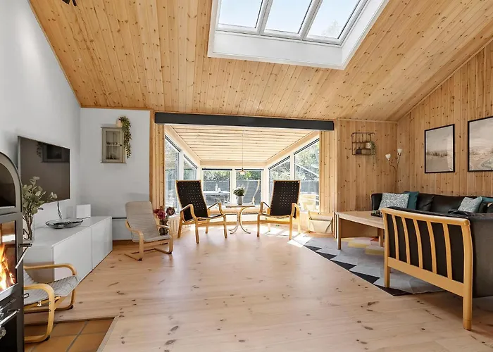 Cozy In With Sauna